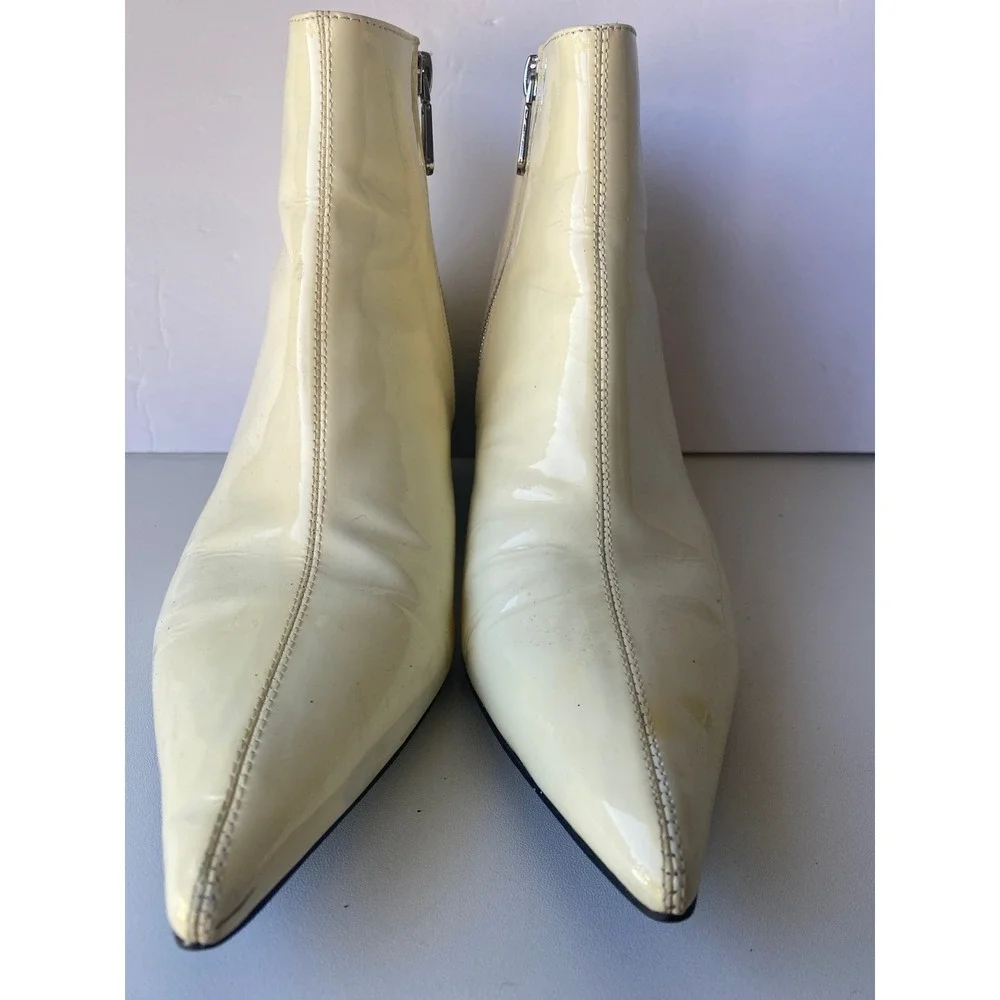 Calvin Klein Jeans Freda Womens US 7 Cream Patent Leather Ankle Bootie